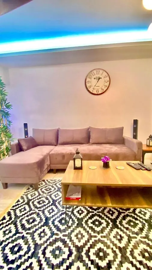 Appartamento Paksoys Bostanli Flat Lux And City Center Smirne